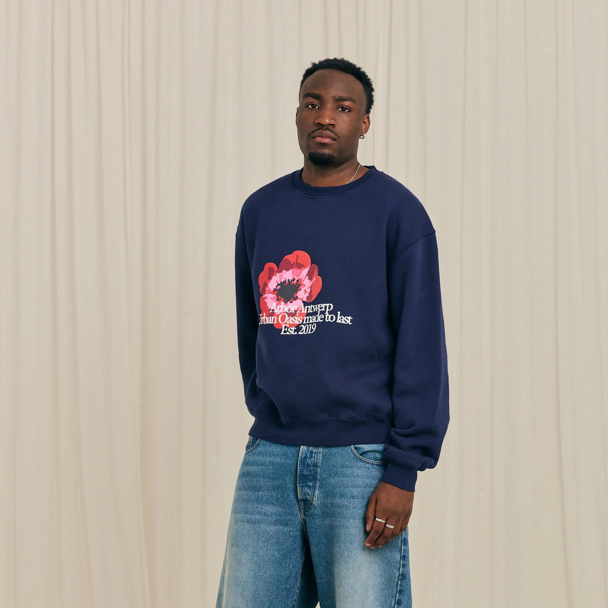 Crewneck - Big Flower Navy Crewneck - Arbor Antwerp