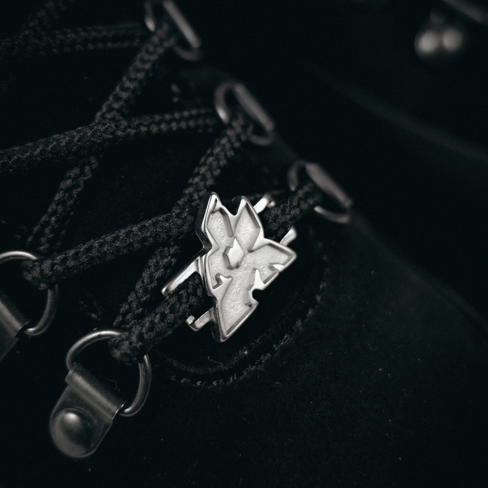Sneakers - Booted Goat - Noir - Flower Instinct