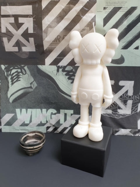 Bougie Kaws Classique