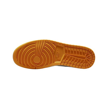 Sneakers - Air Jordan 1 High OG Yellow Toe Taxi - Nike